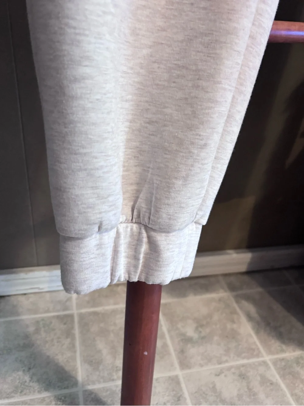 EXPRESS Cargo Joggers in Light Cream Heather NWOT sweatpants loungewear Unisex